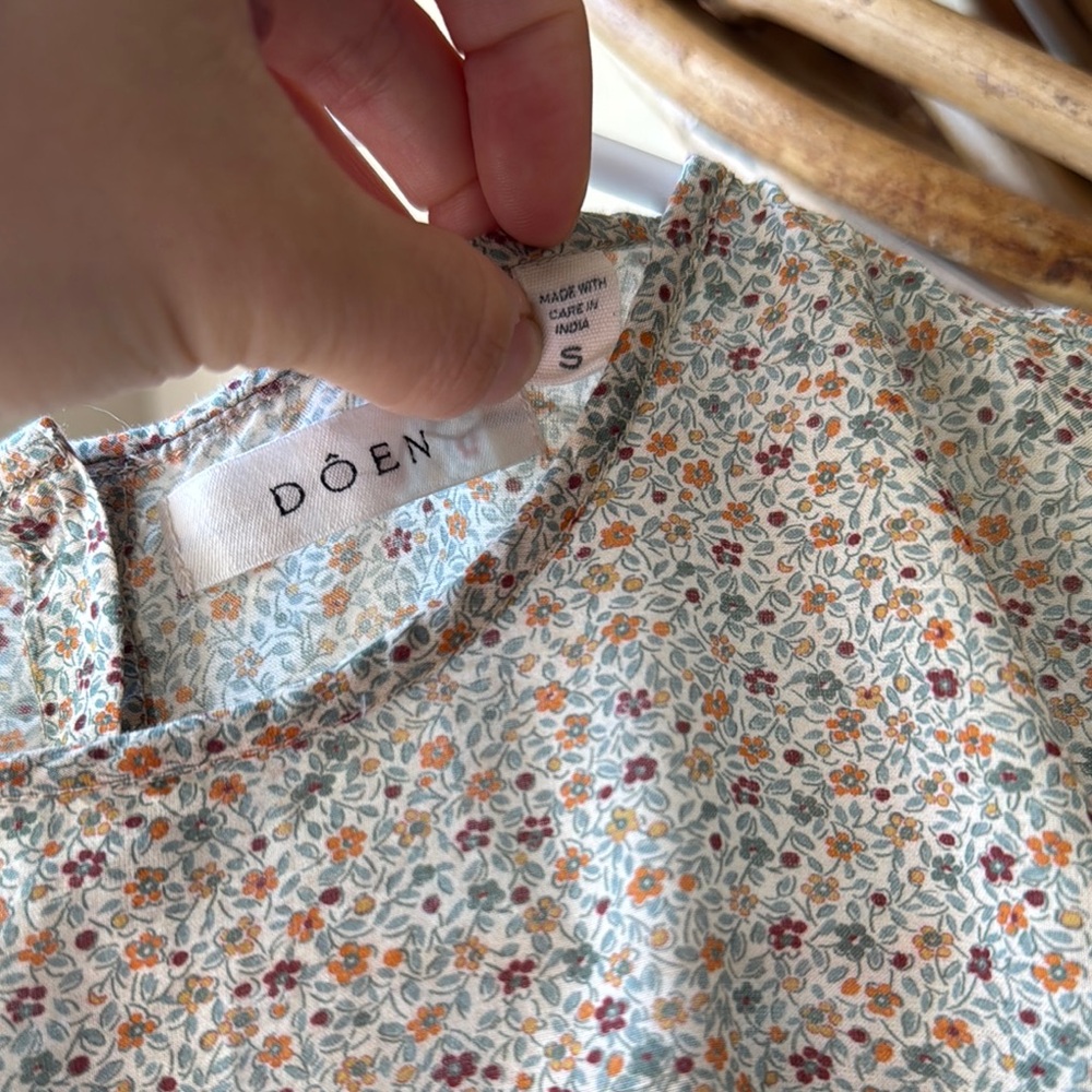 Doen Cream Flutter Sleeve Blouse with Peter Pan Collar